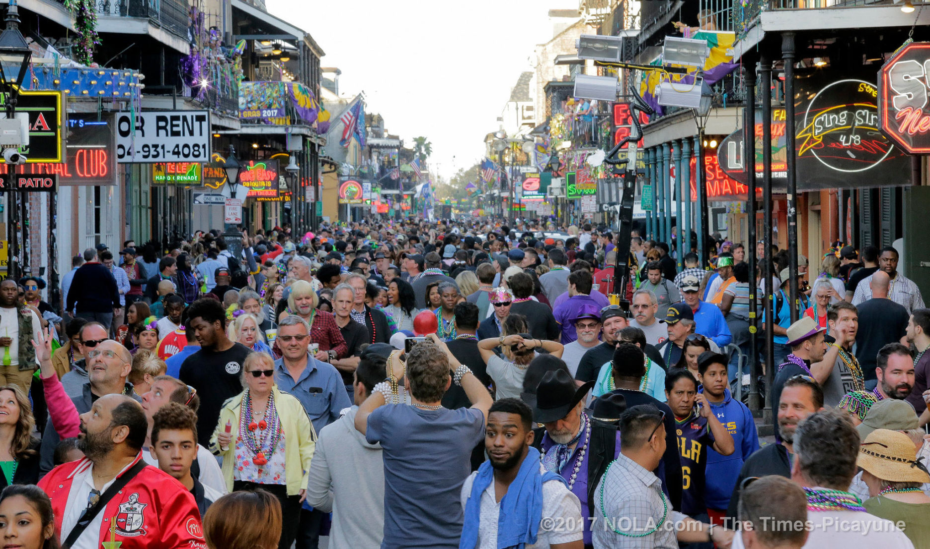 Scenes from Mardi Gras merriment in the French Quarter: photo gallery
